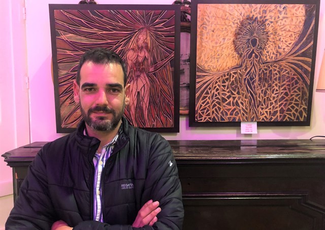 Exitosa exposición de Julián César Gallego en el Casino de Águilas