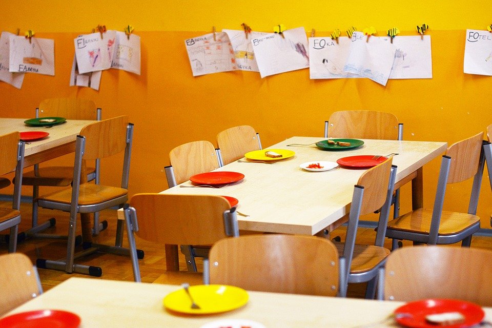Desde el lunes se podrán solicitar las becas de comedor para el curso 2022-2023