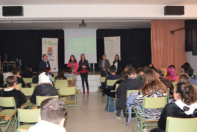 Los estudiantes aguileños participan en un ciclo de charlas sobre el cambio climático 