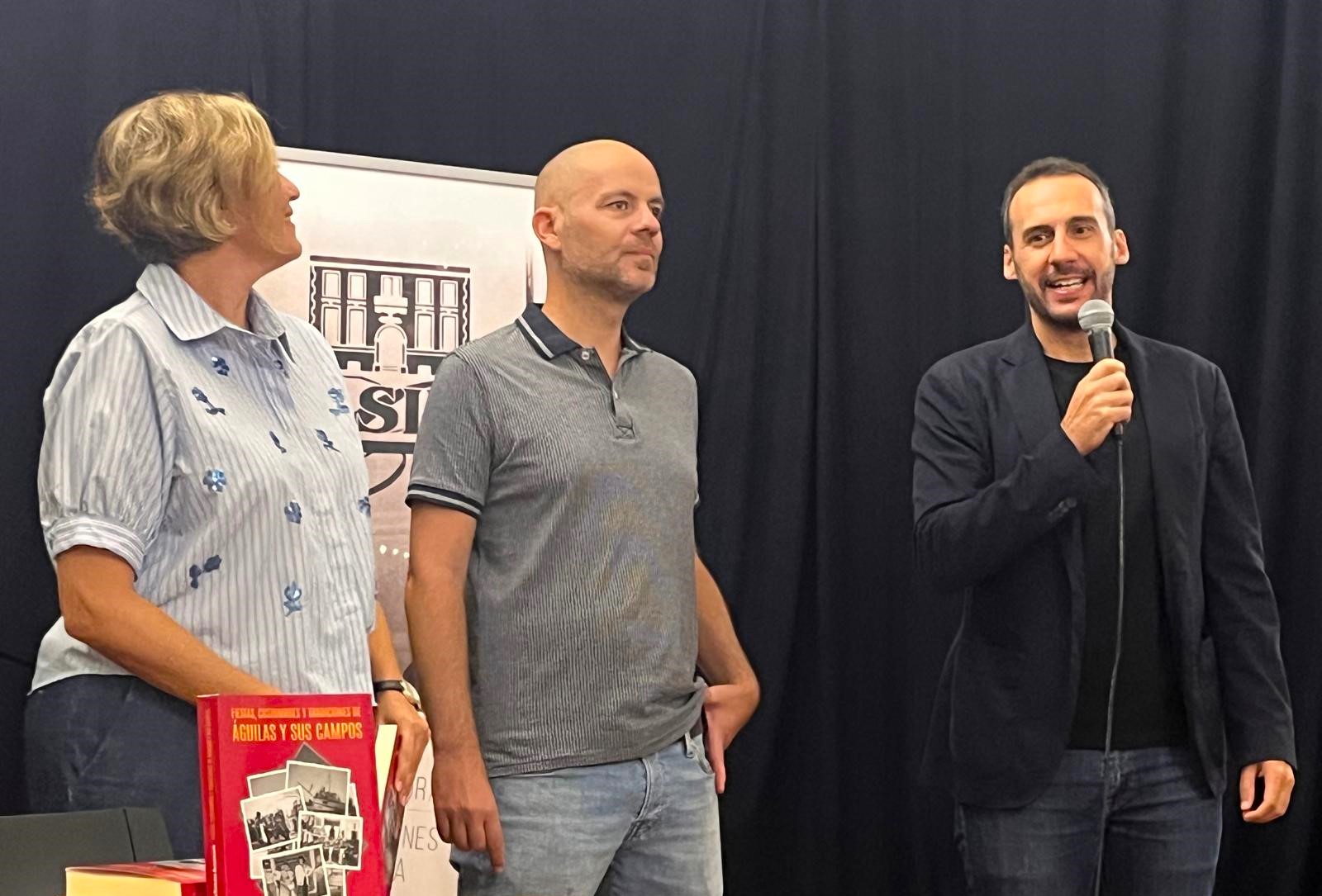Pedro Francisco Sánchez Albarracín presenta su nuevo libro “Fiestas, costumbres y tradiciones de Águilas y sus campos”