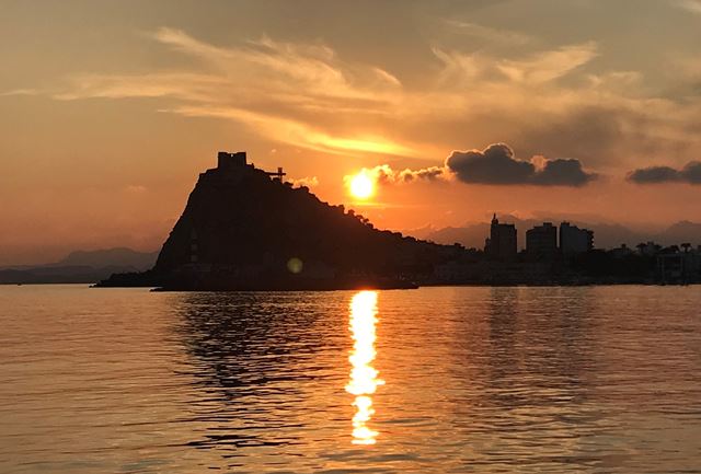 Sonia López logra el primer premio del concurso fotográfico Atardecer desde el mar