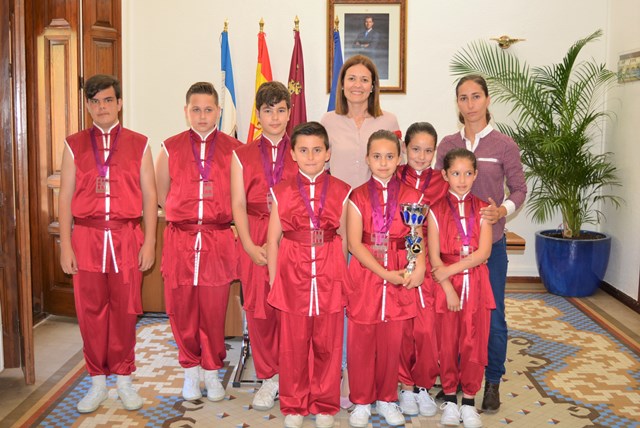Recepción de la alcaldesa de Águilas a los siete medallistas aguileños del III Torneo Wushu