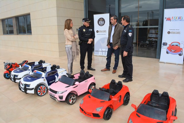 La Policía Local utilizará vehículos eléctricos para las clases de educación vial que imparte entre los escolares aguileños   