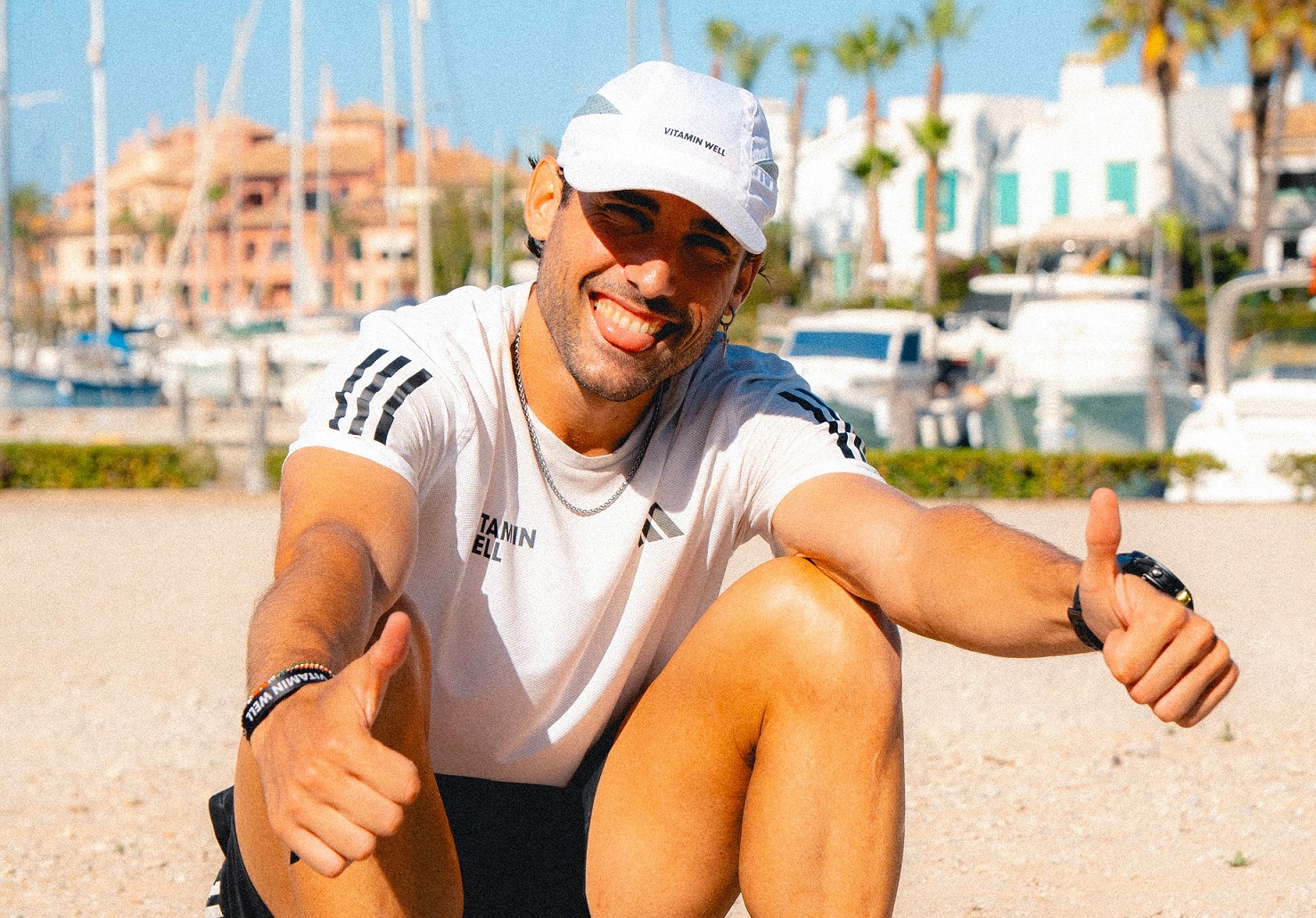 El influencer y corredor de ultraresistencia Sergio Turull llega este lunes a Águilas en su reto solidario de Tarifa a Cap de Creus