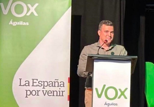 Vox solicita personal de refuerzo para el parque de bomberos de Águilas durante los días de Carnaval