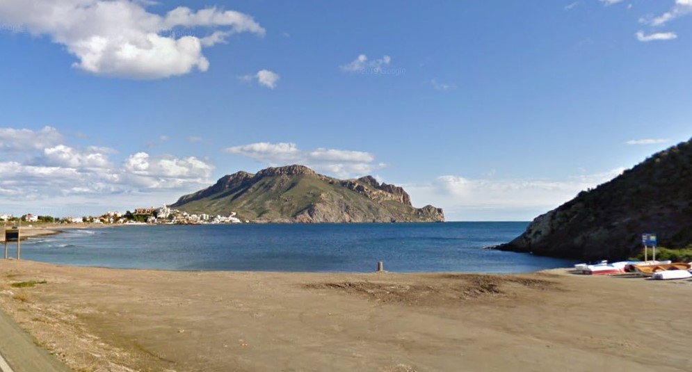 El Ayuntamiento de Águilas solicita a Demarcación de Costas un canal náutico para embarcaciones de recreo en la playa de La Cola