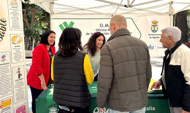 Consumo ofrece información a pie de calle con motivo del Día del Consumidor