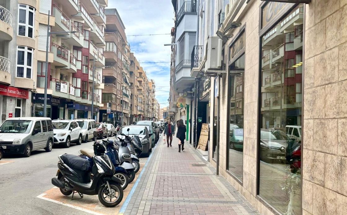 El Gobierno Regional destina 35.000 euros a la modernización del comercio local de Águilas