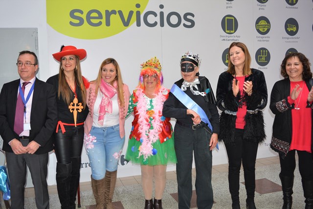 El Centro Comercial Águilas Plaza celebra su tradicional fiesta de Carnaval dedicada a los mayores