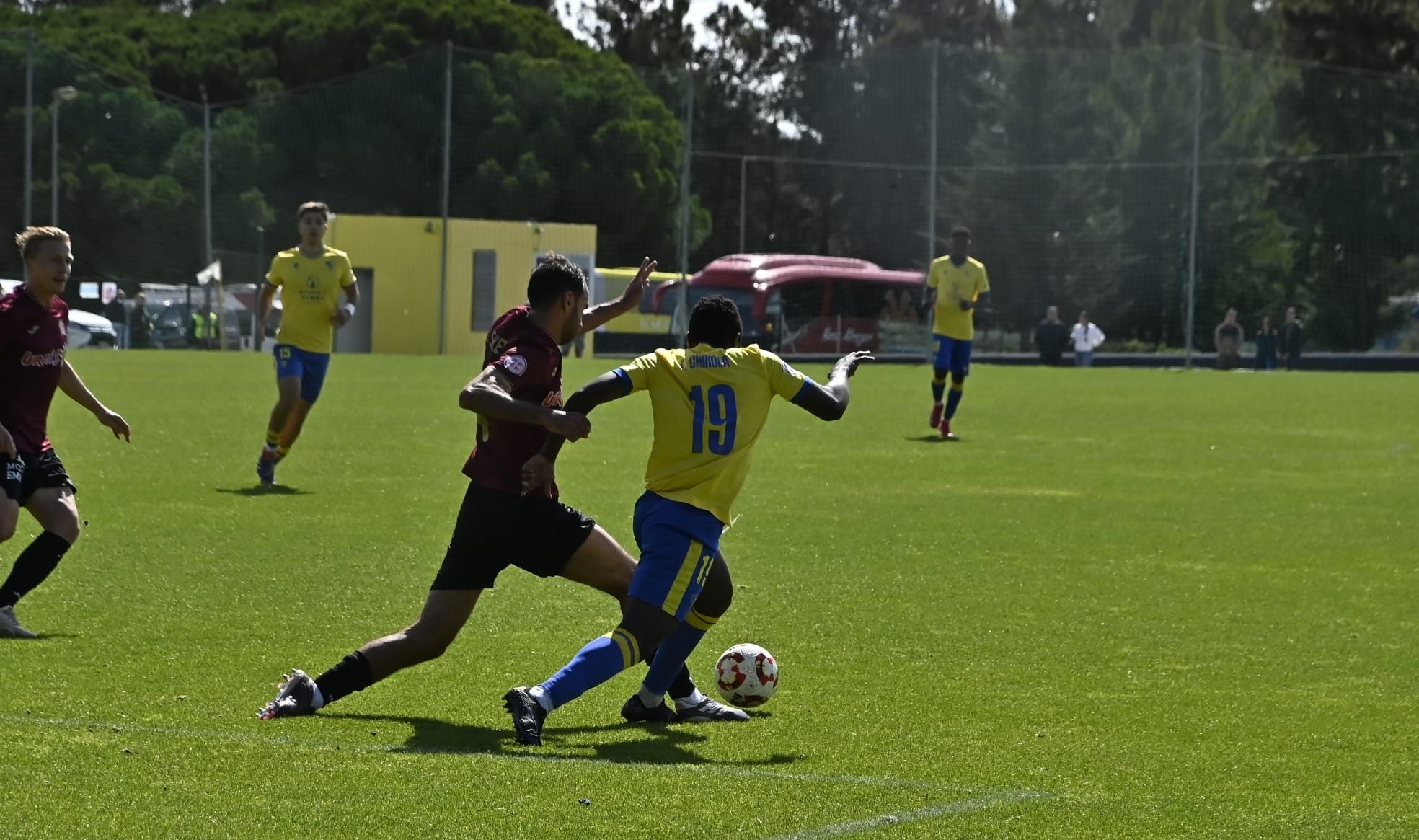 Un golazo de Javirro en la segunda mitad priva al Águilas de sumar tres puntos en un partido que dominó de principio a fin