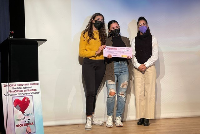 El IES Europa logra el primer premio del concurso "Corto con la violencia"