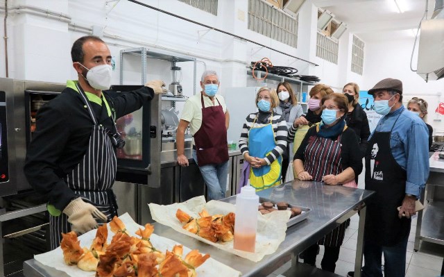 La Asociación de Diabéticos de Águilas pone en marcha un taller monográfico de menús navideños saludables