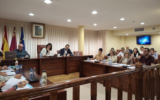 El Pleno de Águilas aprueba los expedientes de Reconocimiento Extrajudicial de Crédito y un suplemento del Presupuesto de este año