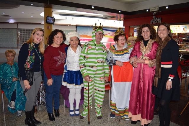  Afemac, Centro Ocupacional Urci, Alzheimer Águilas y las residencias de San Francisco y Ferroviarios participan en el Carnaval de Mayores 