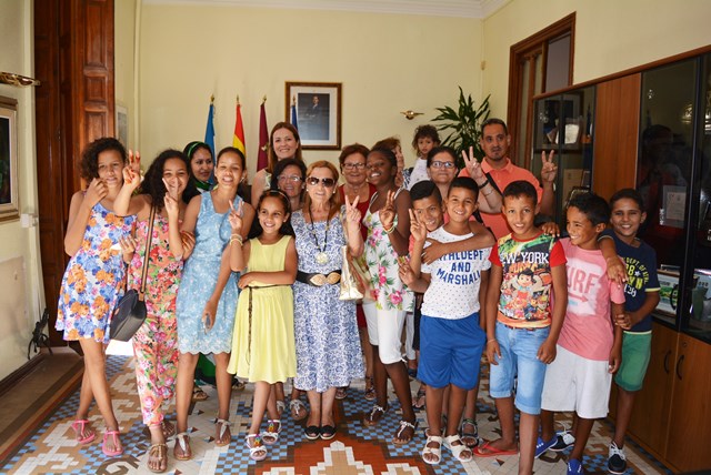 Los niños del programa Vacaciones en Paz ya disfrutan del verano en Águilas