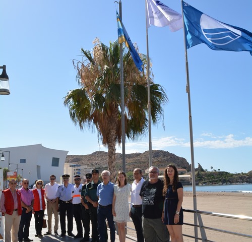 Las Banderas Azules ya ondean en las playas de Águilas