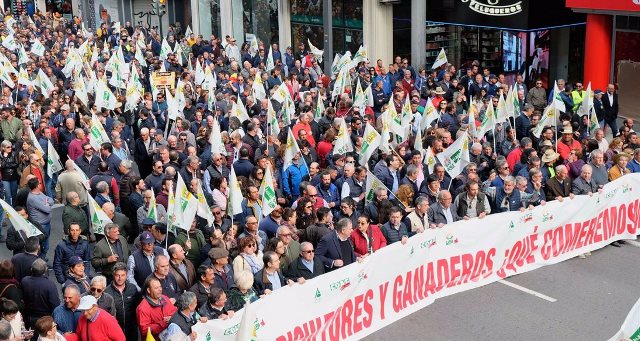 Las Comunidades de Regantes de Águilas y La Marina fletarán autobuses para la gran manifestación de agricultores en Murcia