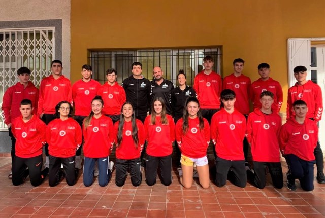 El CESA 2023 arranca con 17 jugadores y 3 staff del Club Balonmano Águilas