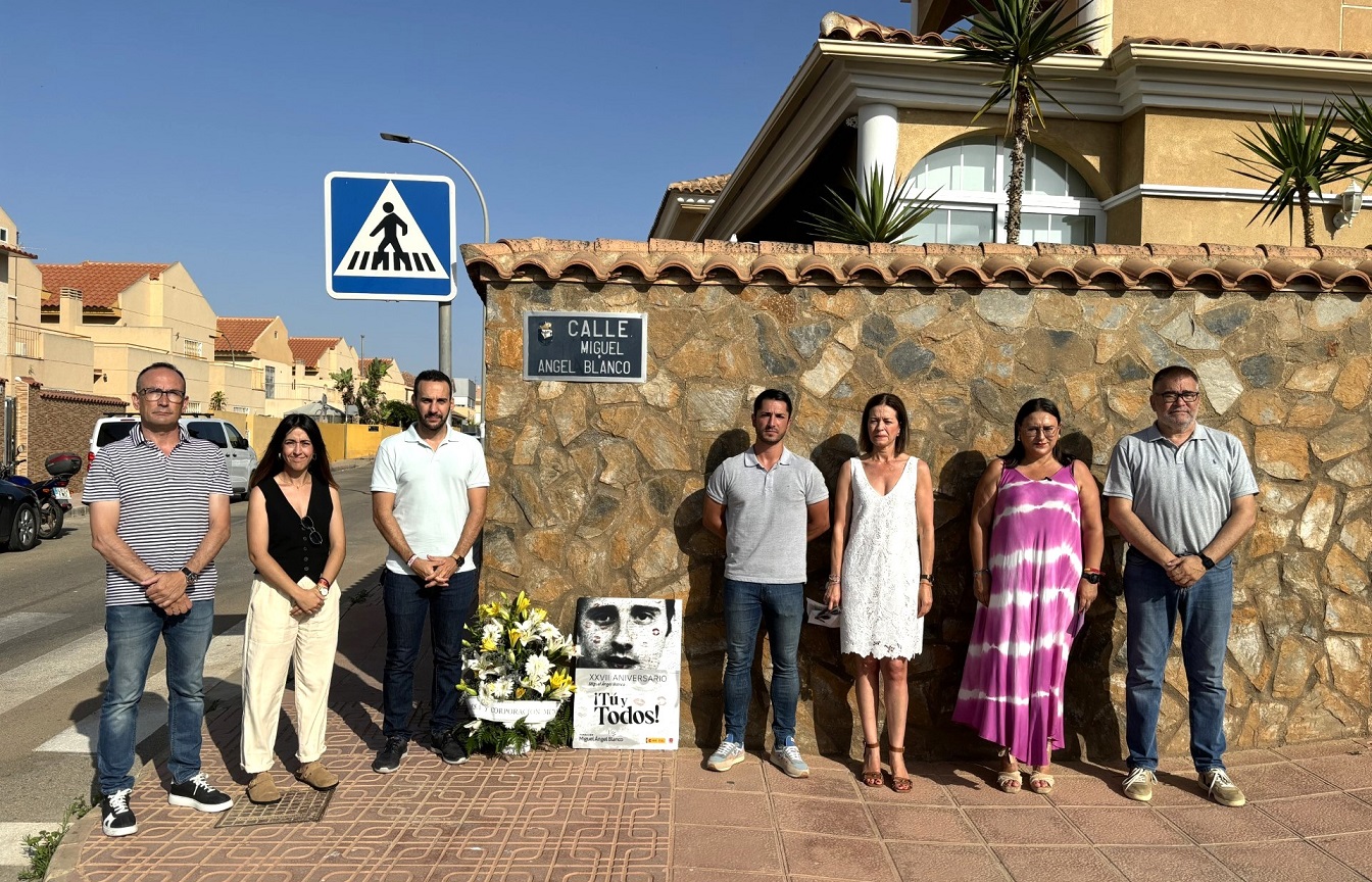 Águilas recuerda a Miguel Ángel Blanco cuando se cumplen veintisiete años de su asesinato a manos de ETA