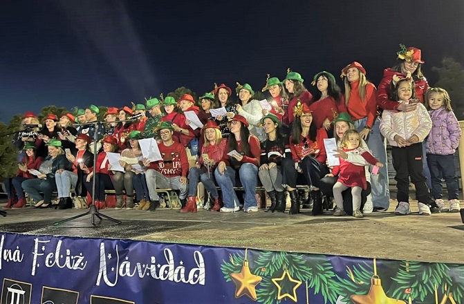 EL CEIP Las Lomas celebra su fiesta de Navidad