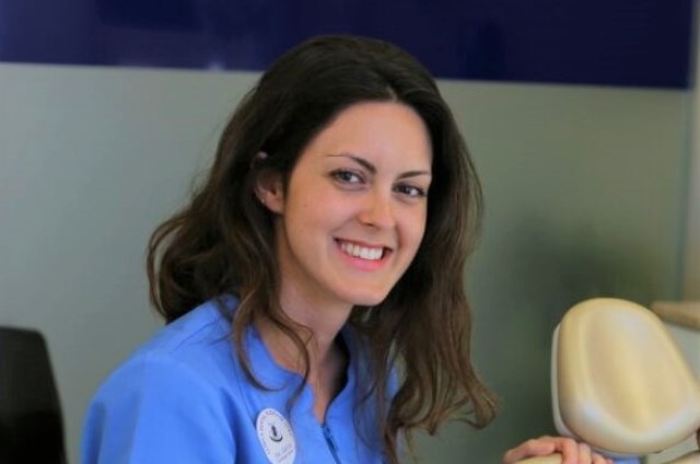 La iniciativa de la dentista aguileña Marina García crea una corriente en internet que han seguido muchos de sus compañeros de profesión  