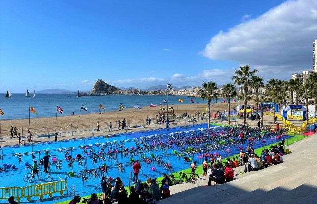 Cristóbal Valenzuela y Sandra Shenkel, en lo más alto del XXVIII Duatlón Carnaval de Águilas