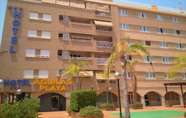 Una sentencia judicial obliga al hotel Águilas Playa a cerrar de manera inminente  