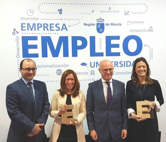 La Comunidad otorga a los ayuntamientos de Águilas y Cartagena el premio ‘Municipio Emprendedor del Año’ 