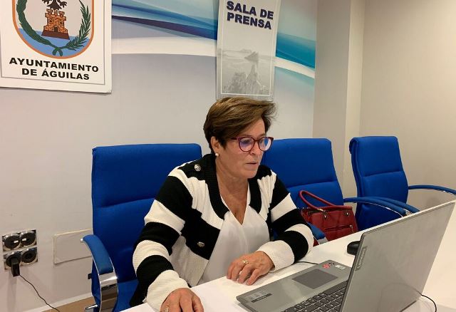 La edil de Educación pide que se atienda la petición de los colegios Urci y Joaquín Tendero para la implantación del servicio de comedor escolar