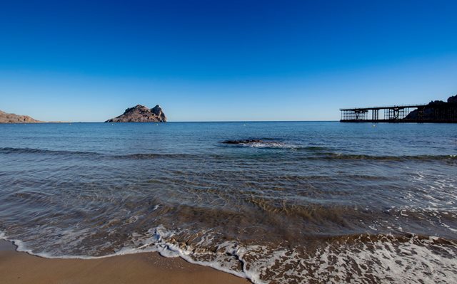 La AEMET amplía a mañana jueves la alerta amarilla por temperaturas que pueden llegar a los 38 grados en Águilas  