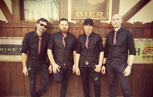 The Jukebox Band y Aires de Veleta actuarán en la zona gastronómica ubicada en calle Balart con motivo de la festividad de la Patrona de Águilas