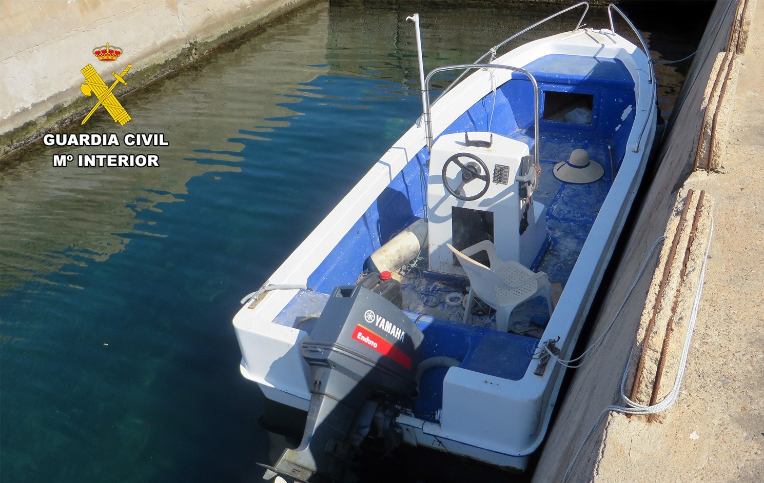 La Guardia Civil sorprende a dos pescadores furtivos en Águilas