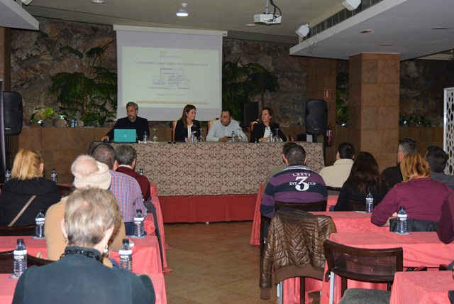 Diego Coquillat ofrece en Águilas una conferencia sobre la nueva era digital en los restaurantes