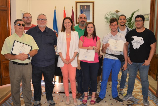  Los alumnos del curso ‘Iniciación Google maps y creación de correos electrónicos’ reciben sus diplomas acreditativos 