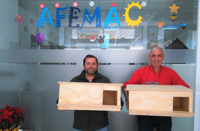 Afemac colabora con la Concejalía de Medio Ambiente de Águilas en la creación de nidos para lechuzas 
