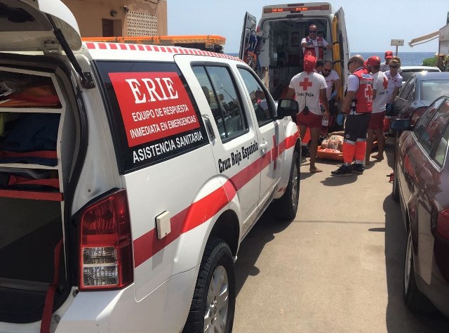 El equipo médico y la unidad de soporte vital básico de Cruz Roja en Águilas realizan 303 asistencias durante la segunda fase del Plan Copla