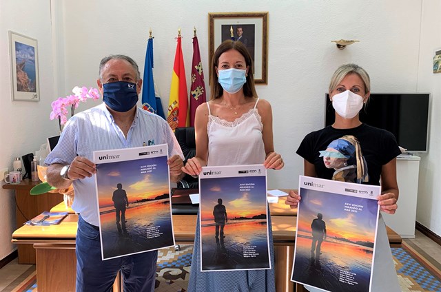 El ciclo de conferencias “Mirando al Mar” rinde homenaje a las personas que han estado en primera línea frente al COVID