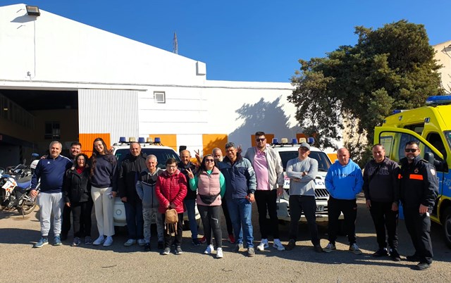Usuarios de Afemac visitan la base de Protección Civil de Águilas