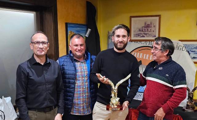 El Club de Pesca Deportiva “Bahía de Águilas” entrega los premios de su III Campeonato Social