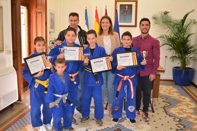 Recepción a los deportistas del Club Dojo Águilas tras su paso por el Campeonato de España de Jiu Jitsu