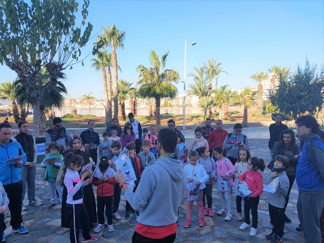 Un centenar de familias participan en la I Jornada Recreativa de Iniciación a la Orientación en Águilas