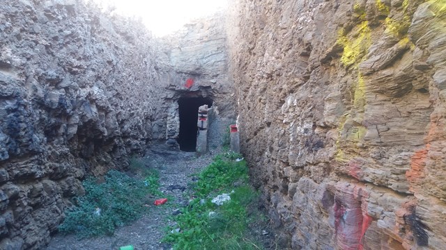  El Partido Comunista de Águilas propone la puesta en valor del refugio antiaéreo conocido como Cueva de la Tía Petra