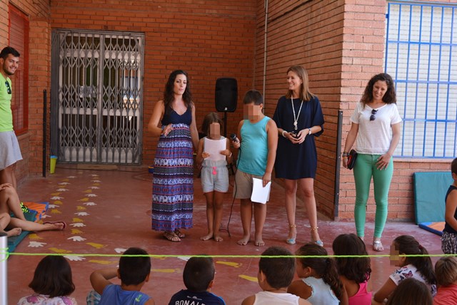 Visita a los niños asistentes a la Escuela Días No Lectivos 