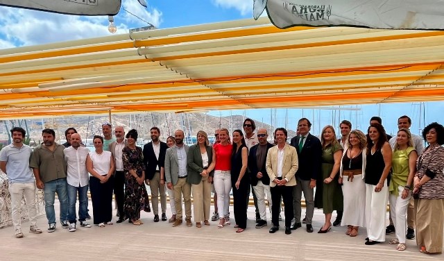 Turismo impulsa nuevos eventos náuticos, activos y de buceo para reforzar la Costa Cálida como destino preferente durante todo el año