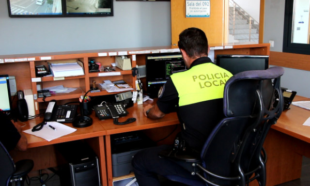 Policía Local detiene al conductor de un vehículo que quintuplicaba la tasa de alcohol permitida, tras causar un accidente en Águilas