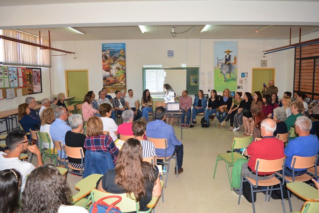 El Centro de Educación de Adultos de Águilas celebra una jornada de puertas abiertas