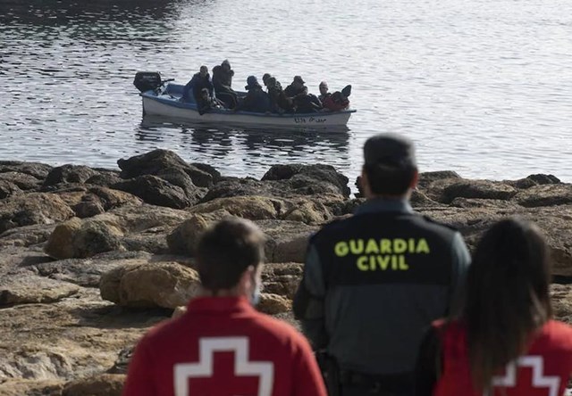 El PP reclama una política migratoria realista, controlada y eficaz que frene la llegada de pateras a nuestras costas