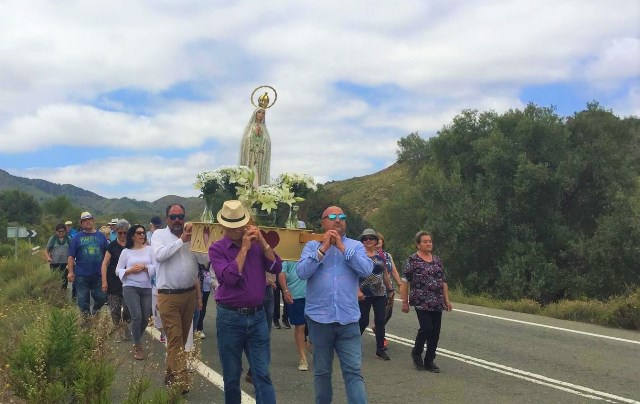 El Barranco de los Asensios inicia su tradicional fiesta campera con la romería en honor a la Virgen de Fátima