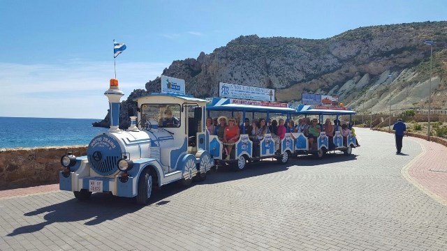 Éxito de participación en la primera Ruta del Ferrocarril en inglés realizada en Águilas 