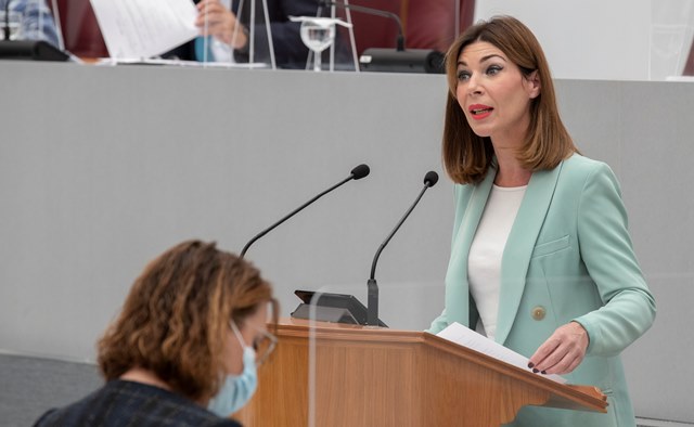 Ruiz Jódar: “El PSOE debería arrimar el hombro y pedir a Sánchez medidas urgentes para paliar la falta de médicos, como está haciendo el Gobierno regional”